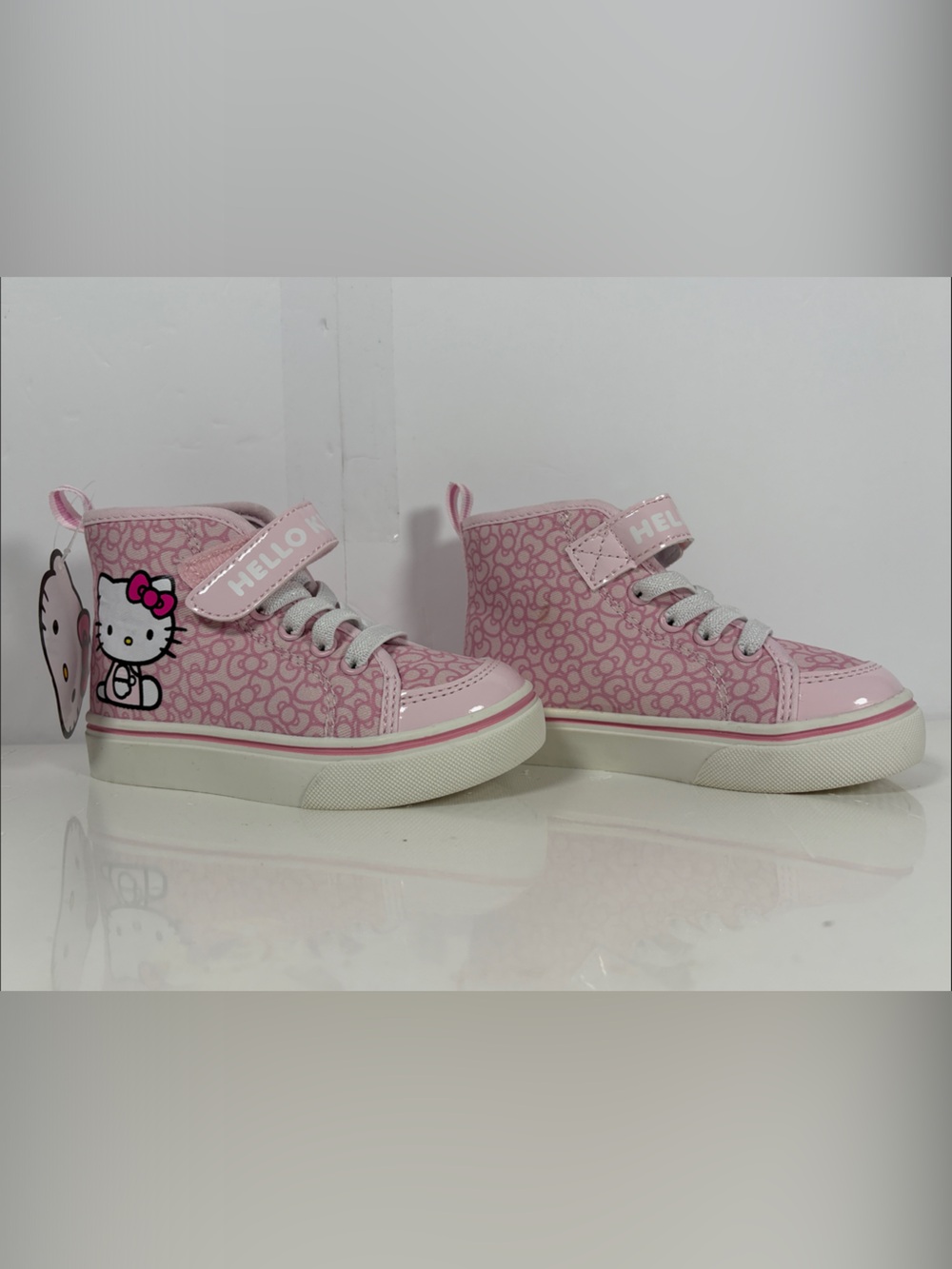 Sanrio Hello Kitty Pink High Top Sneakers Girls Toddler Size 8